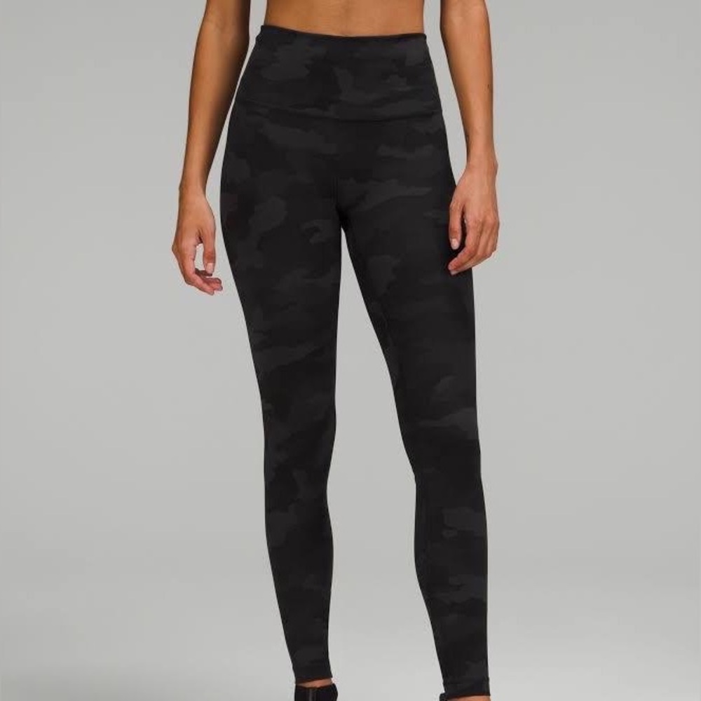 LOOKING FOR LULULEMON